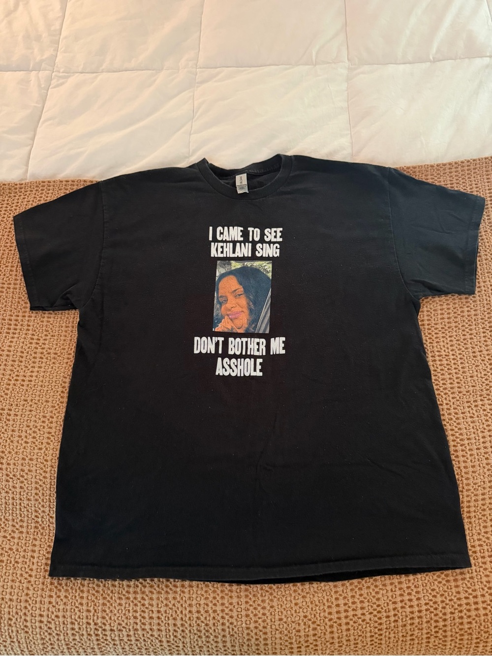 Kehlani 2022 tour t-shirt